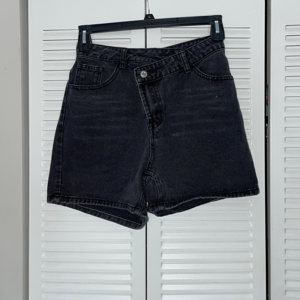 SHEIN Black Denim Shorts